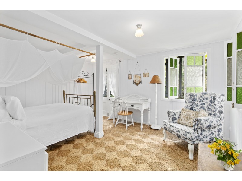 8 Koombahla Drive, Tallebudgera QLD 4228