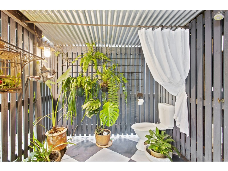 8 Koombahla Drive, Tallebudgera QLD 4228