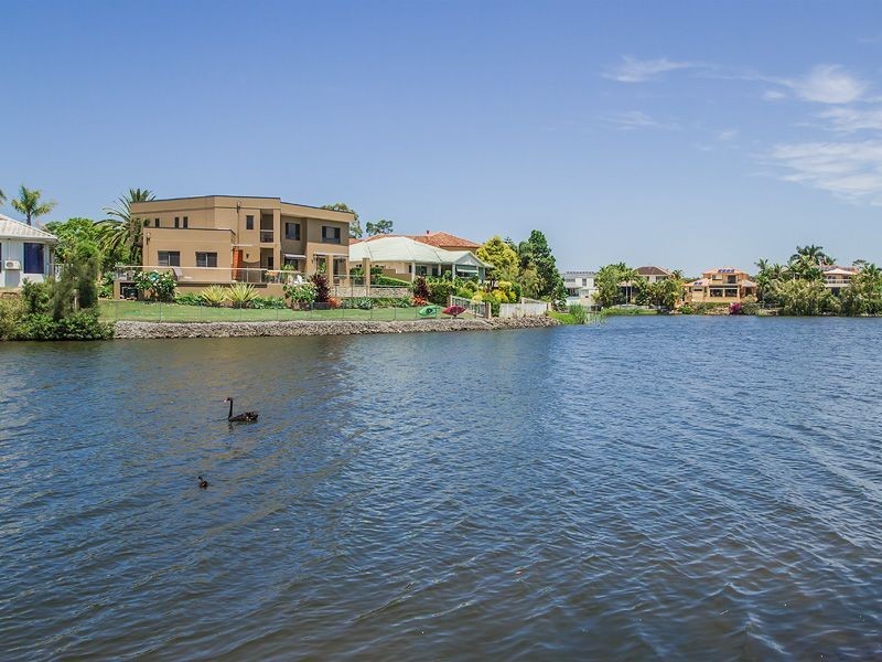 25 Kirralee Drive, Robina QLD 4226