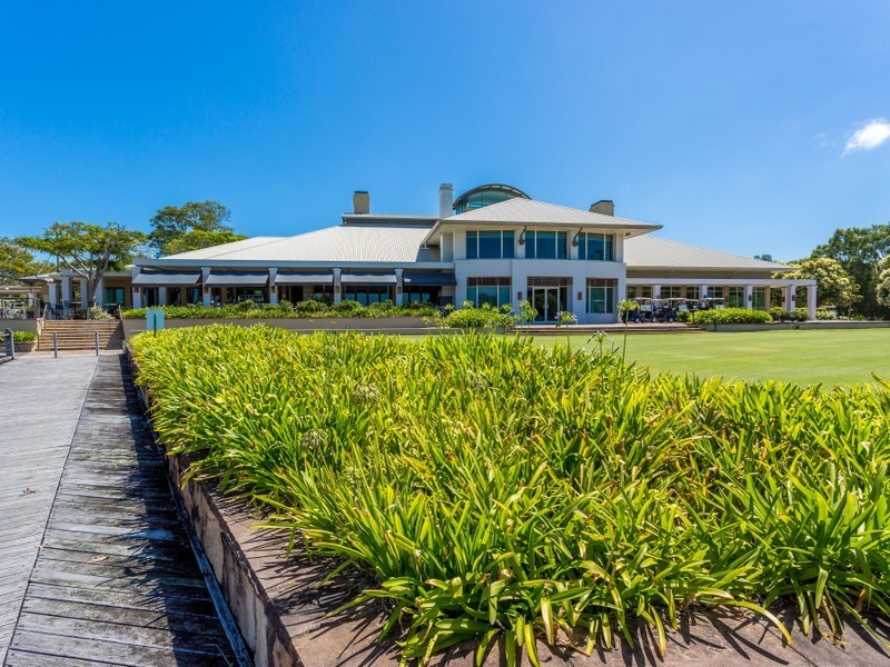 15 Peninsula Drive, Robina QLD 4226