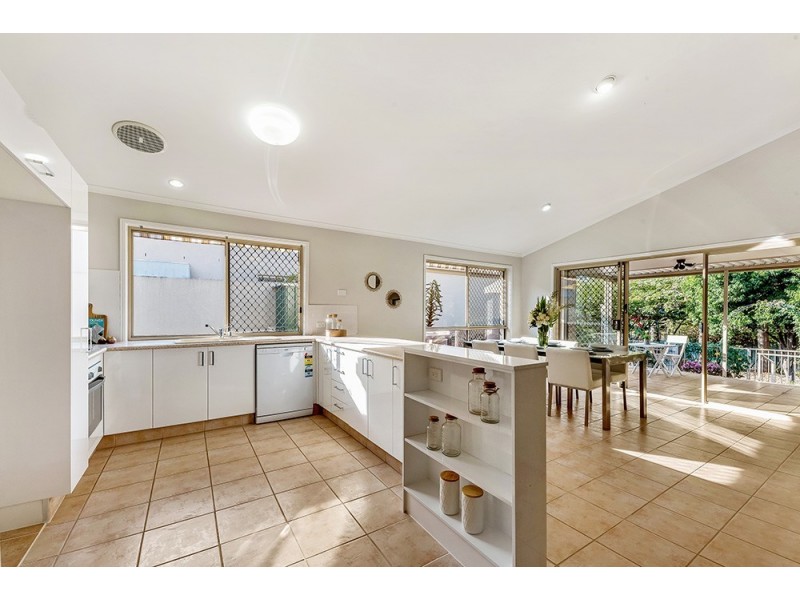 16 Novar Court, Robina QLD 4226