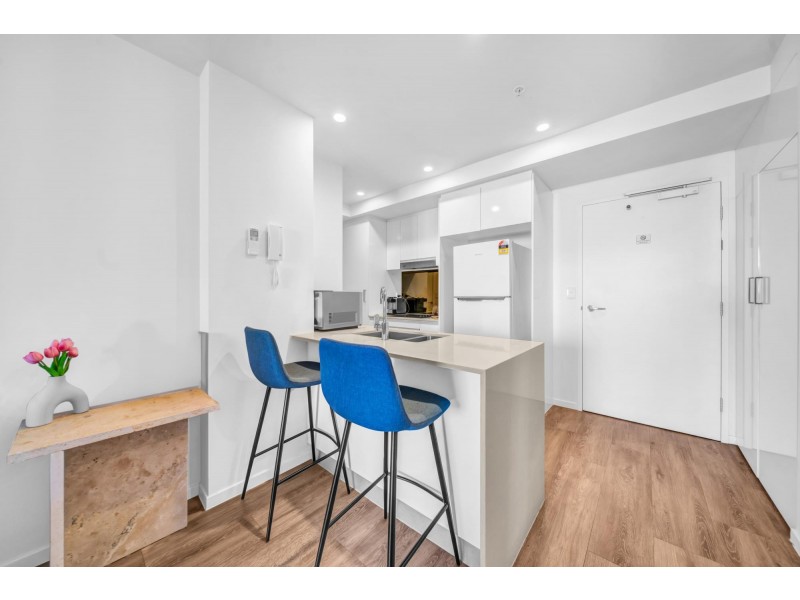 1005/139 Scarborough Street, Southport QLD 4215