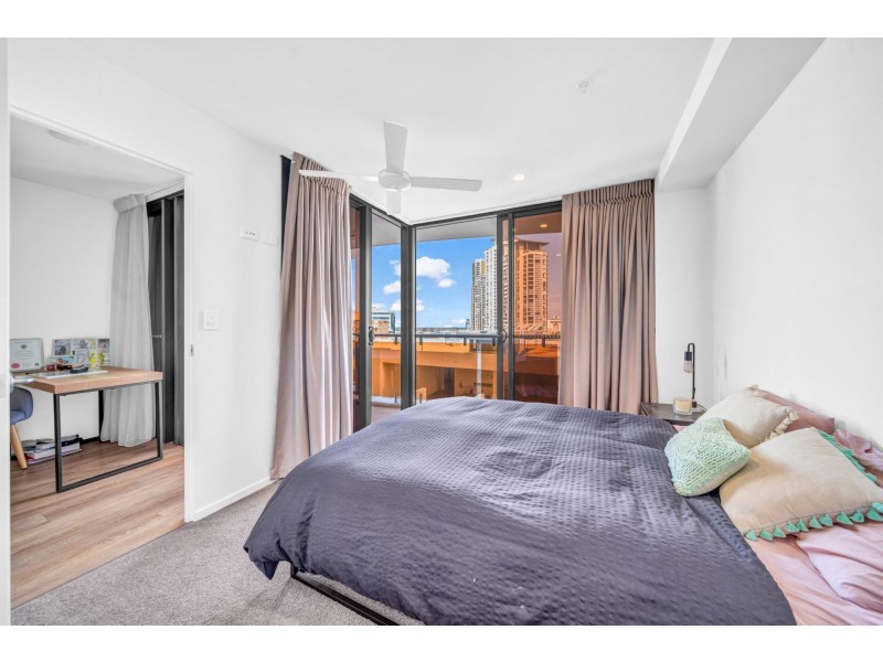 1005/139 Scarborough Street, Southport QLD 4215