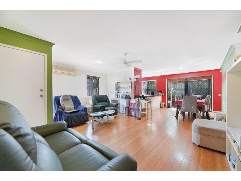 3/24 Amsonia Court, Arundel QLD 4214