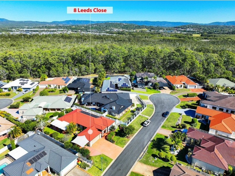 8 Leeds Close, Arundel QLD 4214