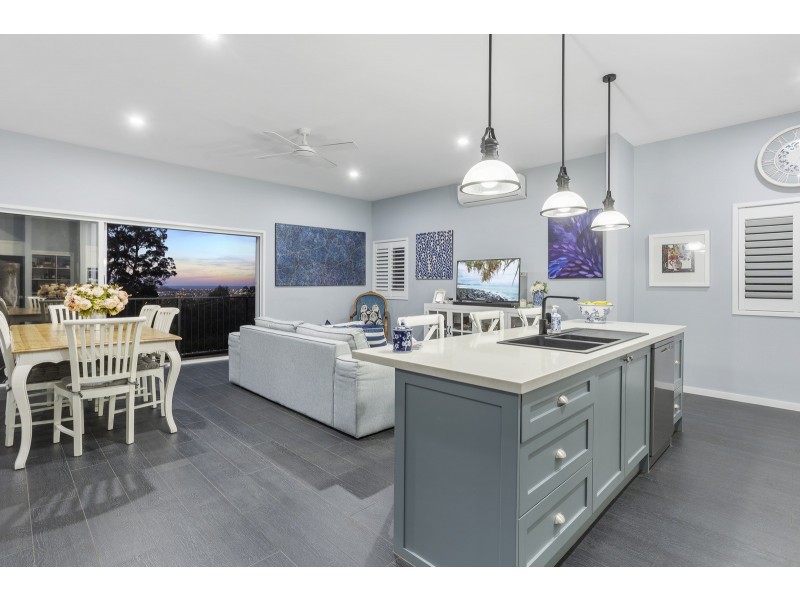 22 Bluebird Lane, Reedy Creek QLD 4227