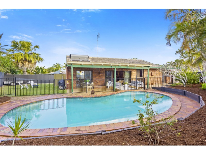 62 Collins Crescent, Benowa QLD 4217