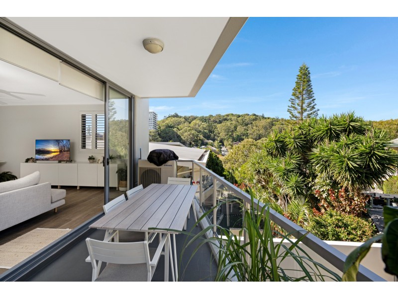 2063/1 Ocean Street, Burleigh Heads QLD 4220