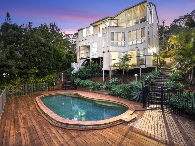 24A Dulcie Drive, Burleigh Heads QLD 4220