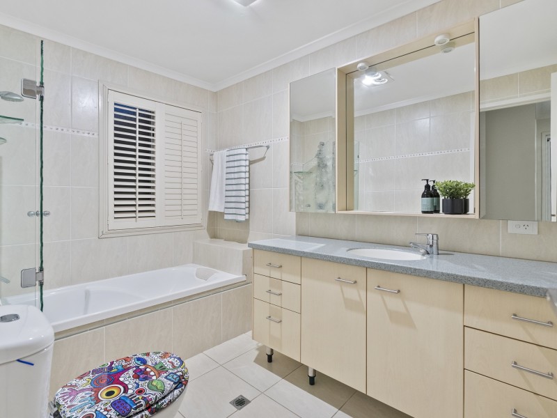 24A Dulcie Drive, Burleigh Heads QLD 4220