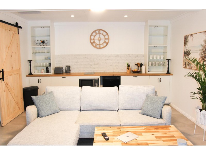 82 Tierney Drive, Currumbin Waters QLD 4223