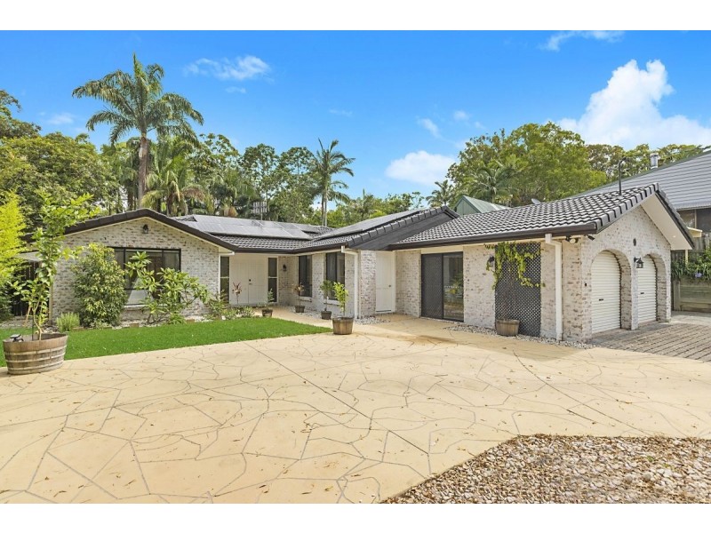 82 Tierney Drive, Currumbin Waters QLD 4223