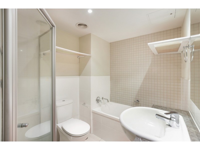 243/21-31 Cypress Avenue, Surfers Paradise QLD 4217