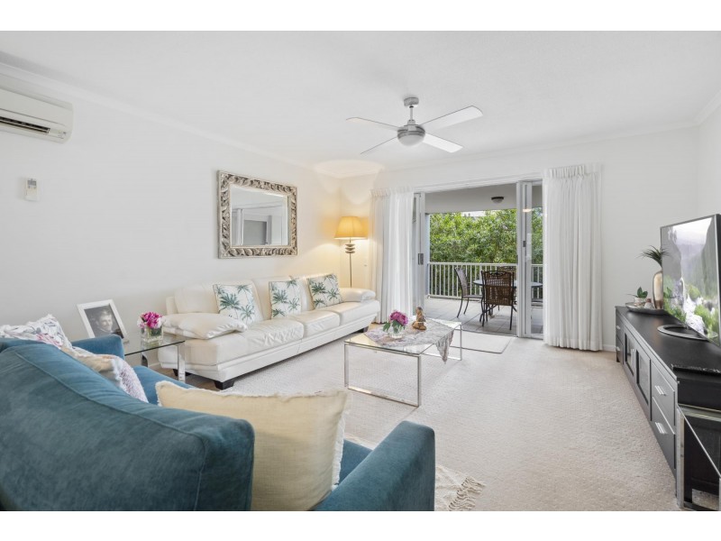 4/1 Riverwalk Avenue, Robina QLD 4226