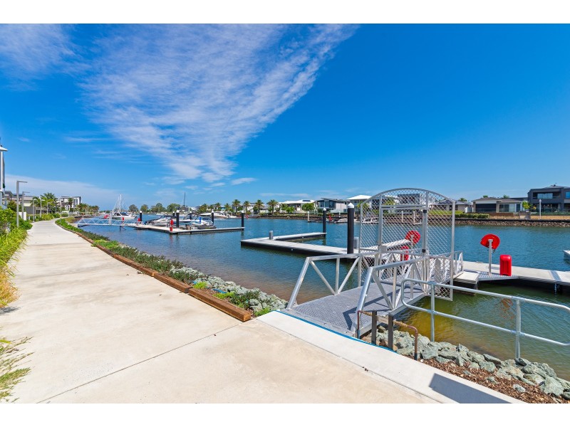 10/35 Sickle Avenue, Hope Island QLD 4212