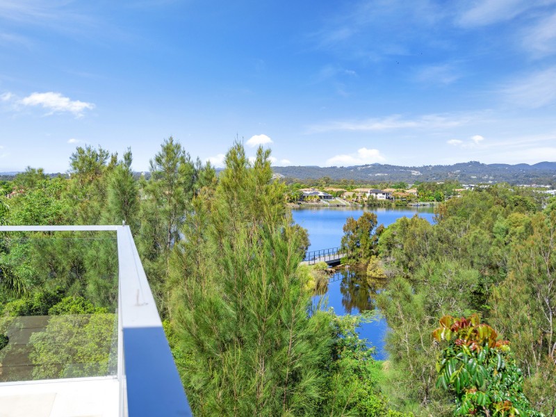 143/1-7 Moores Crescent, Varsity Lakes QLD 4227