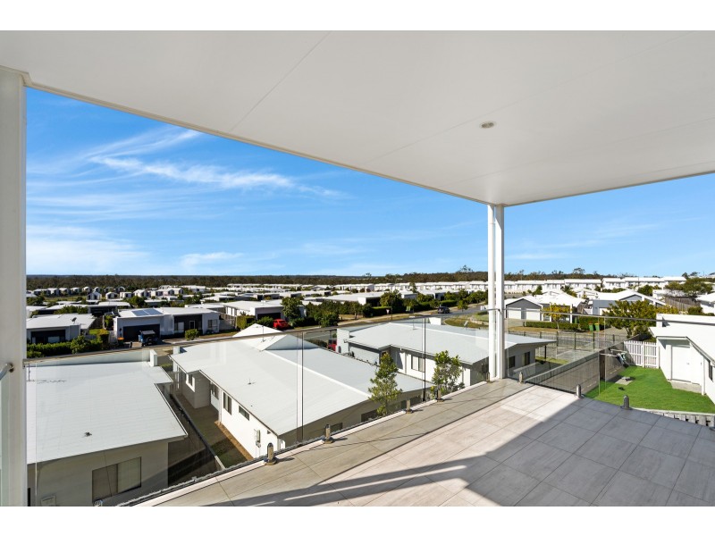 2/47 Lauenstein Crescent, Pimpama QLD 4209