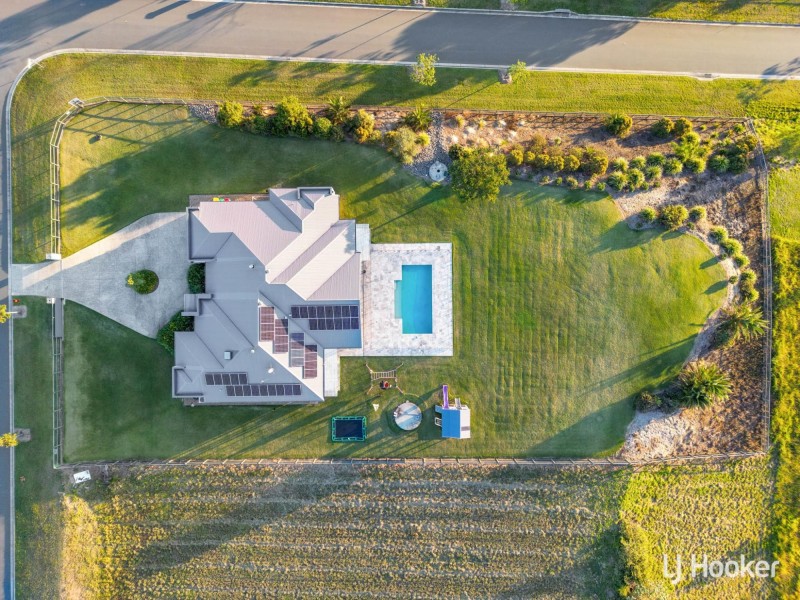 169 Montego Hills Drive, Kingsholme QLD 4208