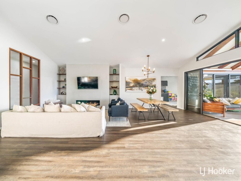 169 Montego Hills Drive, Kingsholme QLD 4208