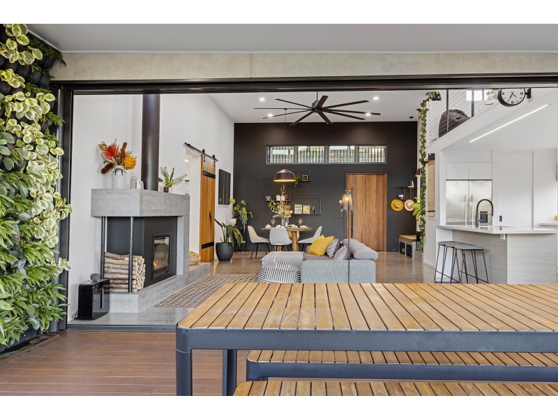 6 Warri Way, Currumbin Valley QLD 4223