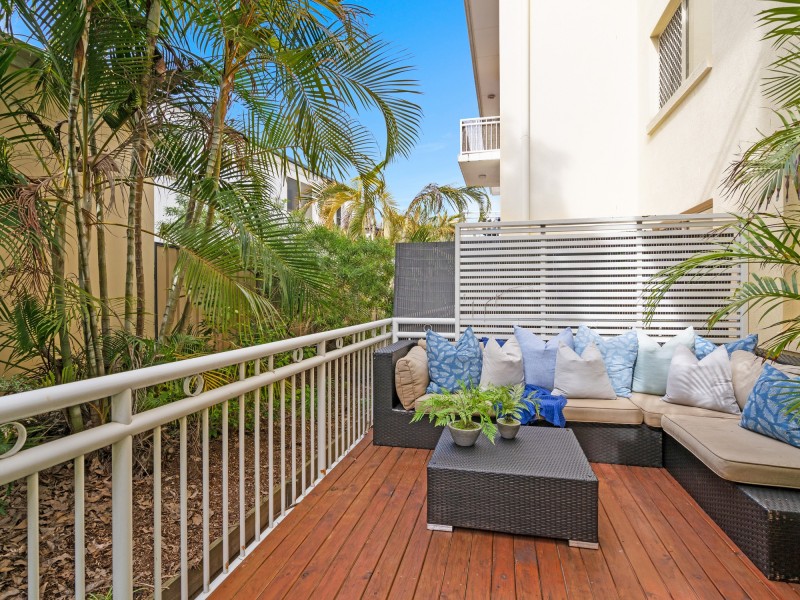 5/2103 Gold Coast Highway, Miami QLD 4220
