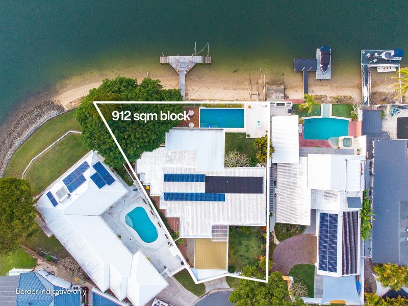 15 Alma Street, Broadbeach Waters QLD 4218