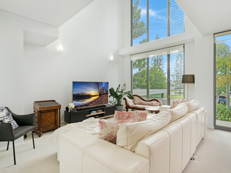 202/22-24 Ben Lexcen Place, Robina QLD 4226