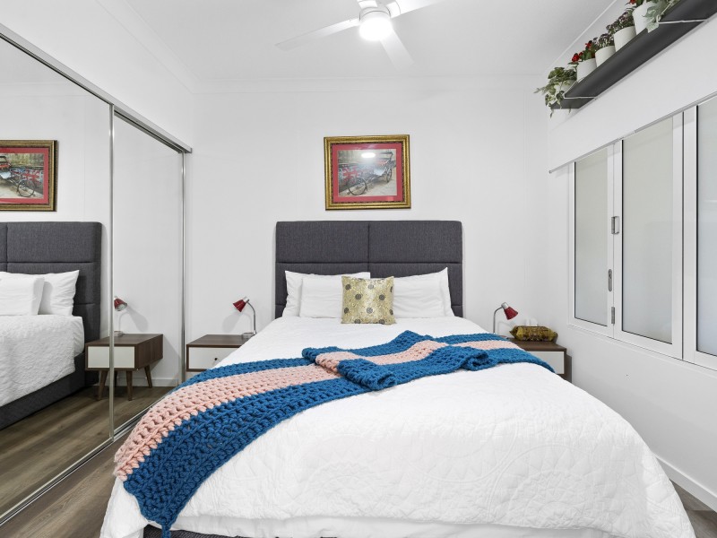 102/11 Compass Drive, Biggera Waters QLD 4216