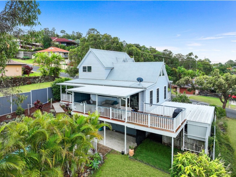 4 Malao Rise, Pacific Pines QLD 4211