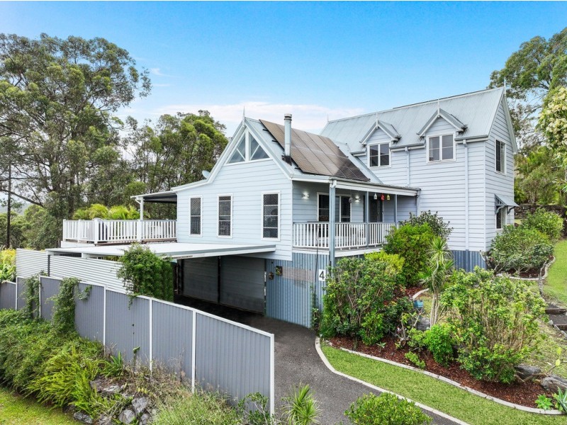 4 Malao Rise, Pacific Pines QLD 4211