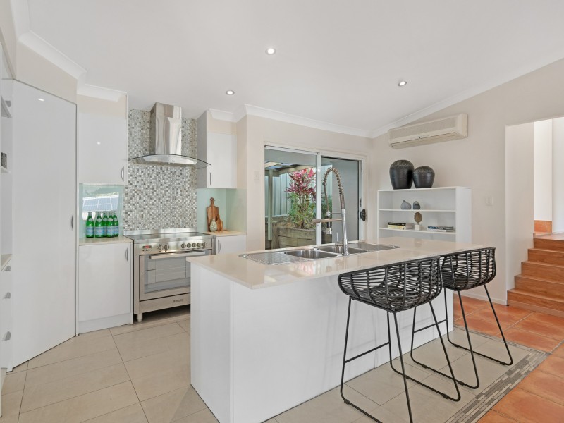 94 Thorngate Drive, Robina QLD 4226