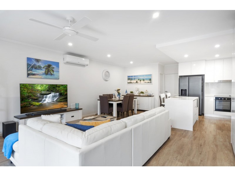 6/1 Vue Boulevard, Robina QLD 4226