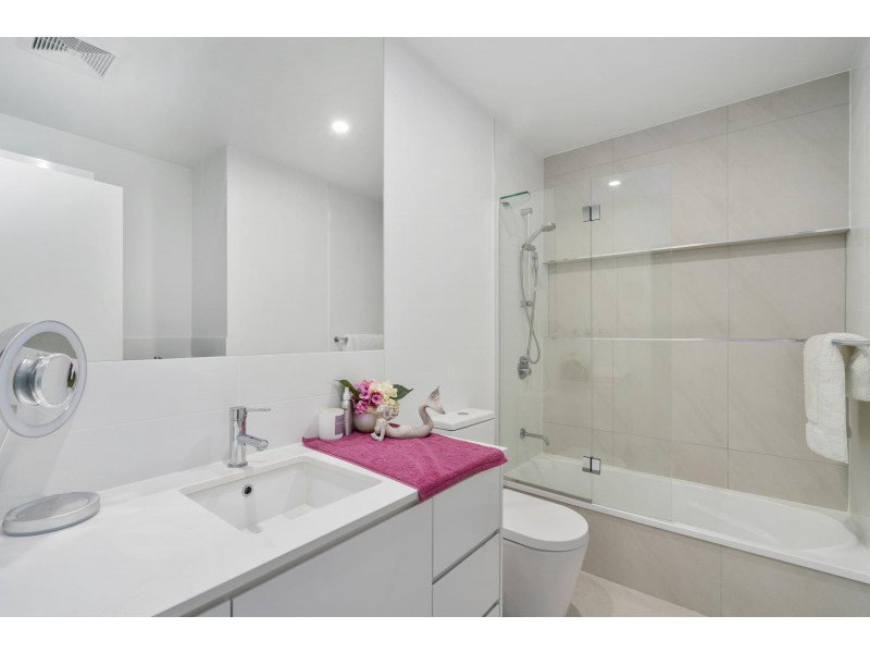 6/1 Vue Boulevard, Robina QLD 4226