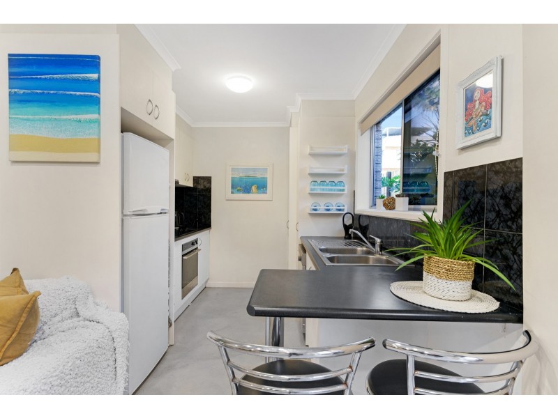 4/198C Hedges Avenue, Mermaid Beach QLD 4218