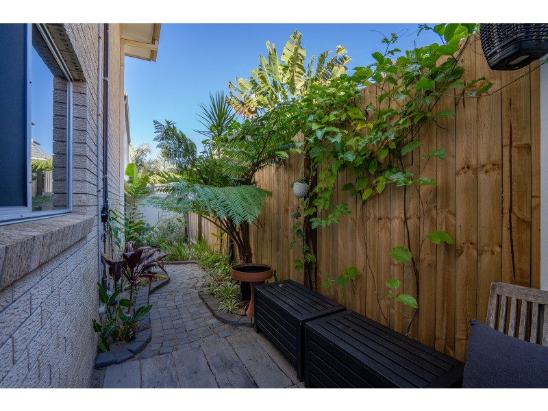 4/198C Hedges Avenue, Mermaid Beach QLD 4218