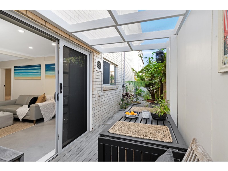 4/198C Hedges Avenue, Mermaid Beach QLD 4218