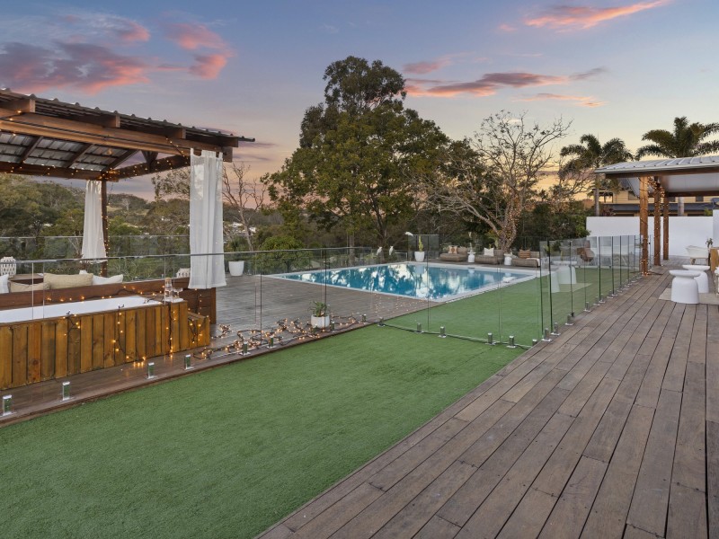 1 Warra Court, Mudgeeraba QLD 4213