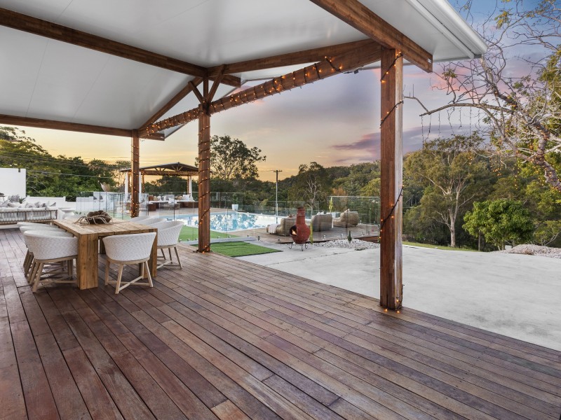 1 Warra Court, Mudgeeraba QLD 4213