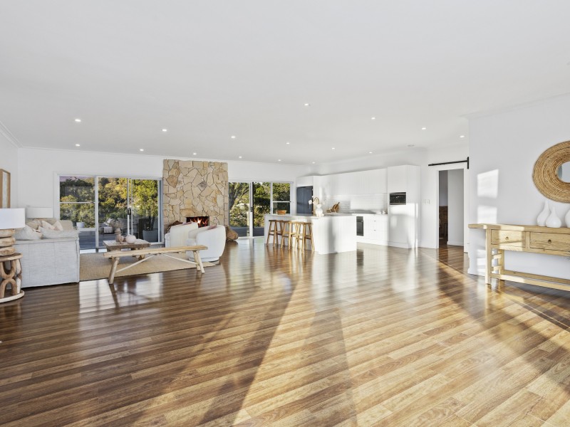 1 Warra Court, Mudgeeraba QLD 4213