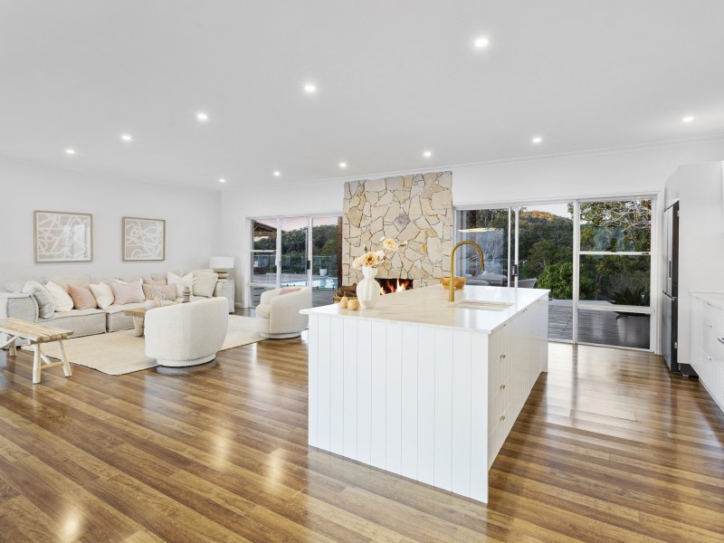 1 Warra Court, Mudgeeraba QLD 4213