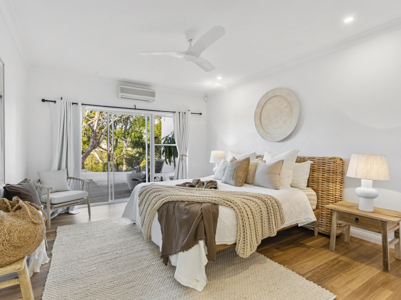 1 Warra Court, Mudgeeraba QLD 4213