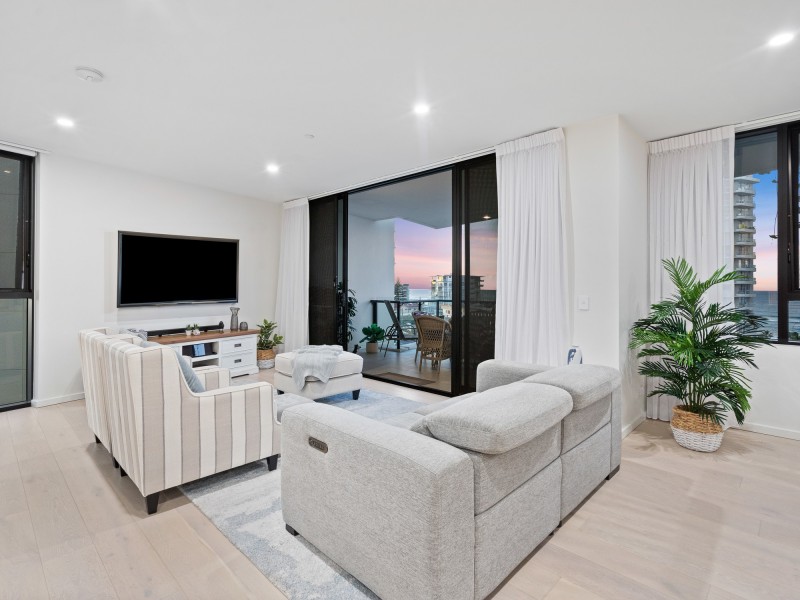 1704/1328 Gold Coast Highway, Palm Beach QLD 4221