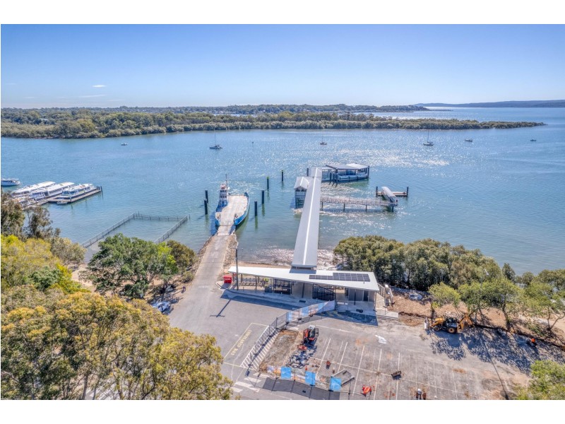 8 Dahlia Street, Russell Island QLD 4184