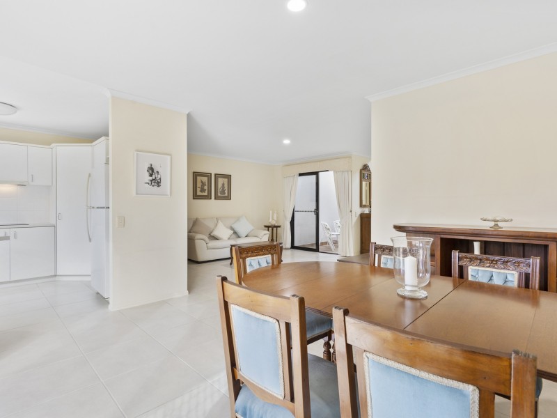 17/4 Bronberg Court, Southport QLD 4215