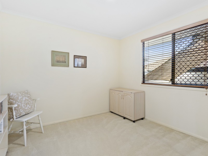 17/4 Bronberg Court, Southport QLD 4215