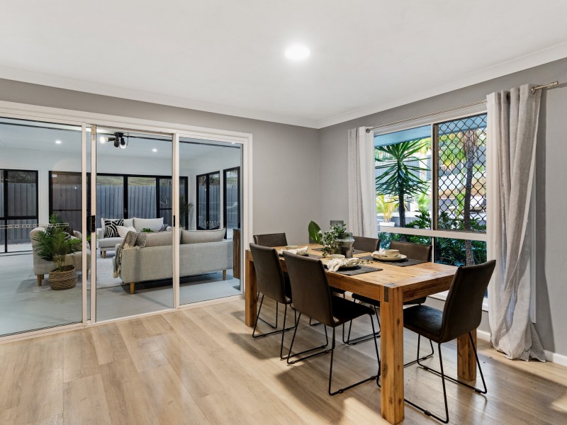 14 Watford Crescent, Molendinar QLD 4214