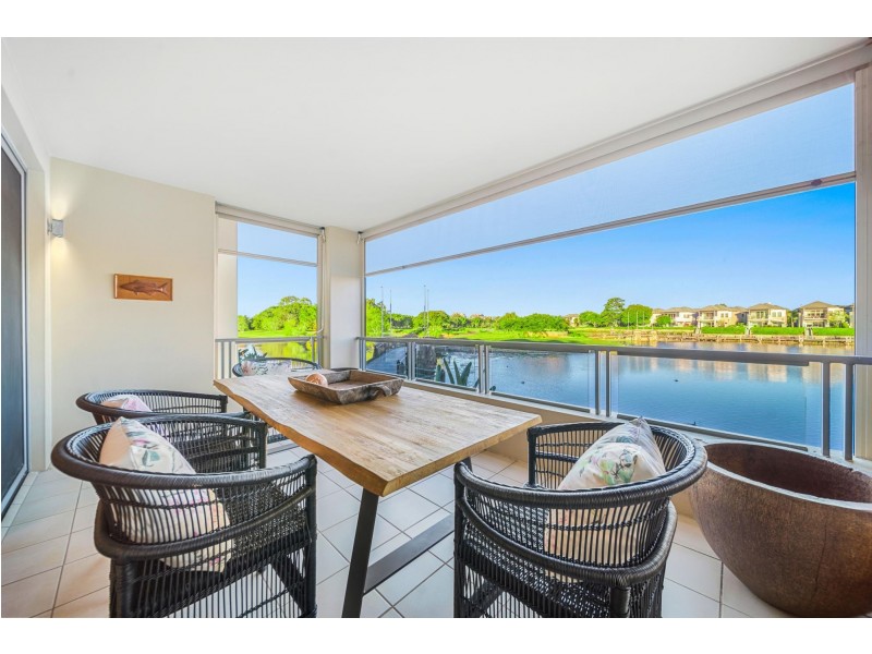 5/802 Glades Drive, Robina QLD 4226