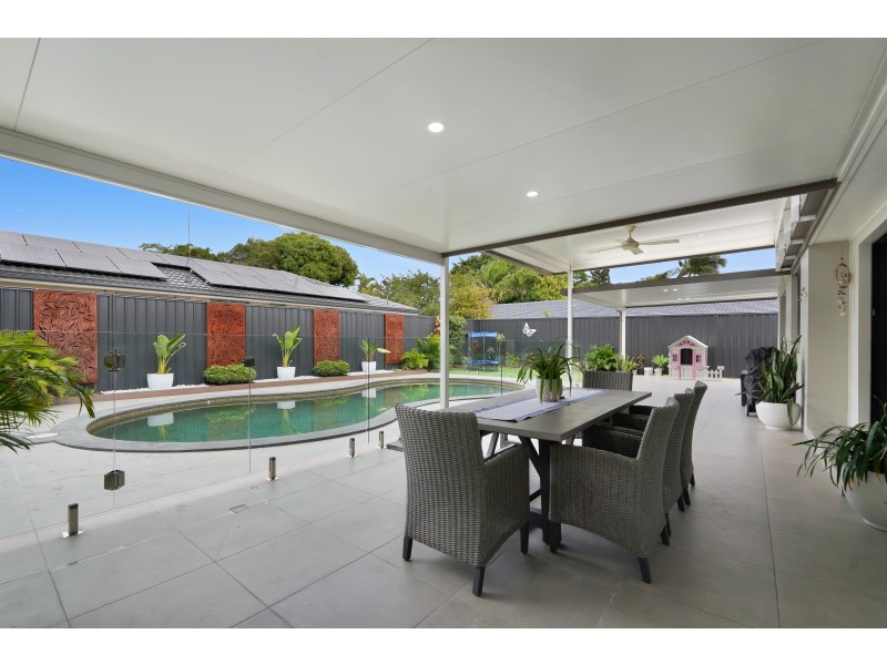 59 Cypress Drive, Broadbeach Waters QLD 4218