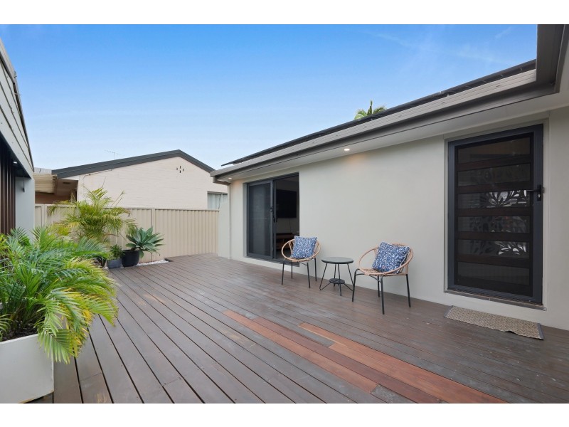 59 Cypress Drive, Broadbeach Waters QLD 4218