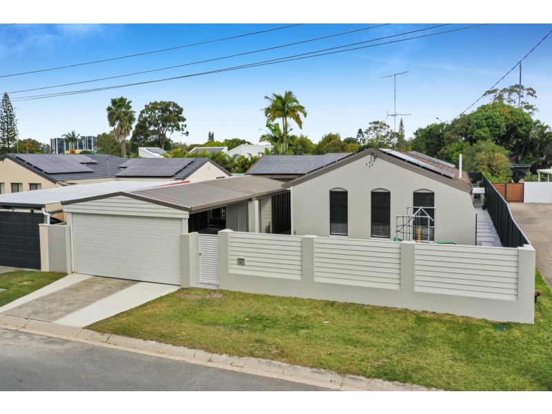 59 Cypress Drive, Broadbeach Waters QLD 4218
